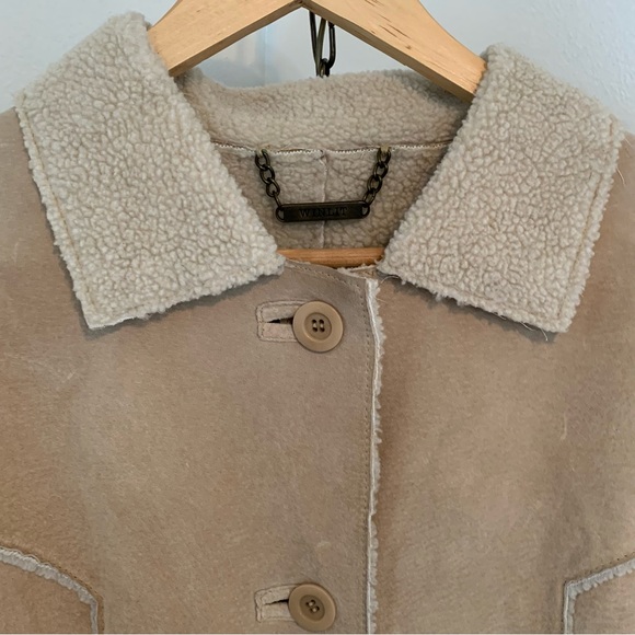 Winlet Leather Coat - Picture 2 of 10